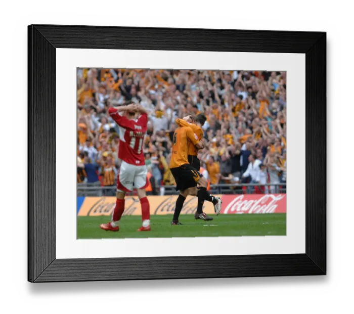 Framed Print : Bristol City's Euphoric Moment: Michael McIndoe Celebrates Play-Off Final Triumph