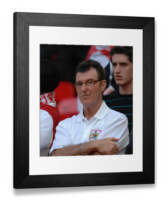 Framed Print : Graham Douglas