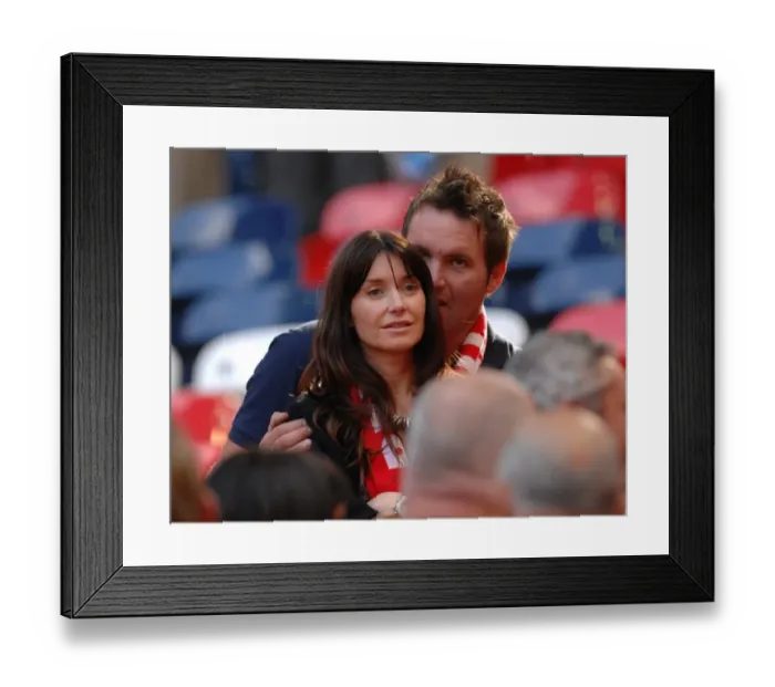 Framed Print : Bristol City FC's Thrilling Championship Play-Off Victory - Season 07-08: Play Off Final Framed Print : Bristol City FC's Thrilling Championship Play-Off Victory - Season 07-08: Play Off Final