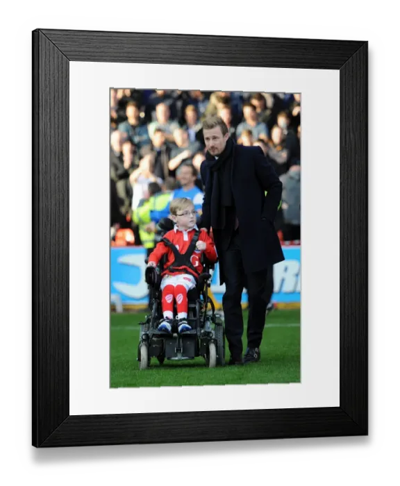 Framed Print : Bristol City: Wade Elliott and Oskar Pycroft in Action at Ashton Gate, 2014 Framed Print : Bristol City: Wade Elliott and Oskar Pycroft in Action at Ashton Gate, 2014