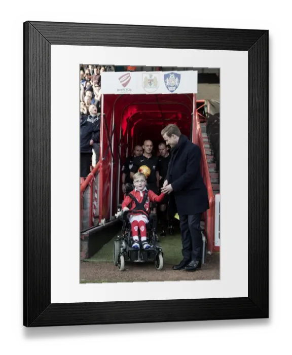 Framed Print : Bristol City: Oskar Pycroft and Wade Elliott Lead Team Out Against Preston North End, Sky Bet League One, 2014 Framed Print : Bristol City: Oskar Pycroft and Wade Elliott Lead Team Out Against Preston North End, Sky Bet League One, 2014