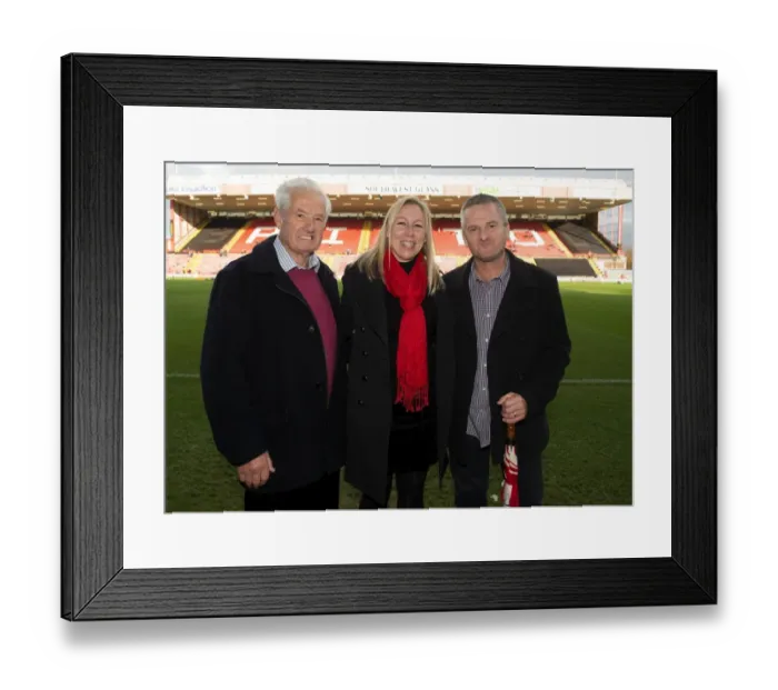 Framed Print : Bristol City vs Preston North End: A Football Rivalry in Sky Bet League One at Ashton Gate (November 2014) Framed Print : Bristol City vs Preston North End: A Football Rivalry in Sky Bet League One at Ashton Gate (November 2014)