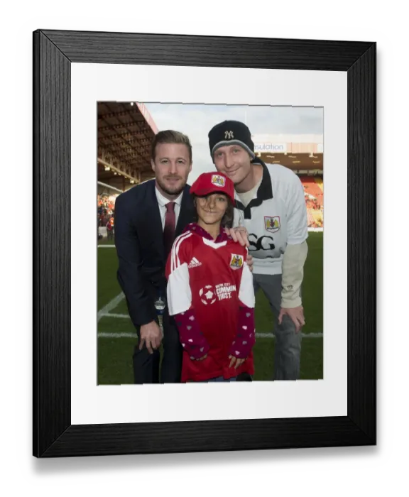 Framed Print : Battling in League One: Bristol City vs Preston North End at Ashton Gate (November 2014) Framed Print : Battling in League One: Bristol City vs Preston North End at Ashton Gate (November 2014)