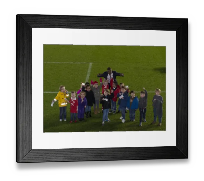 Framed Print : Battling in Sky Bet League One: Bristol City vs Preston North End at Ashton Gate (November 2014)