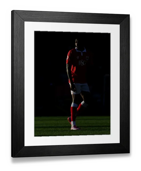 Framed Print : Bristol City's Jay Emmanuel-Thomas Basks in Sunlight Amidst FA Cup Action Framed Print : Bristol City's Jay Emmanuel-Thomas Basks in Sunlight Amidst FA Cup Action