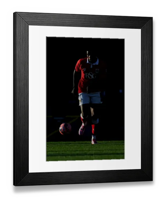 Framed Print : Bristol City's Jay Emmanuel-Thomas Scores Dramatic FA Cup Goal at Ashton Gate Framed Print : Bristol City's Jay Emmanuel-Thomas Scores Dramatic FA Cup Goal at Ashton Gate