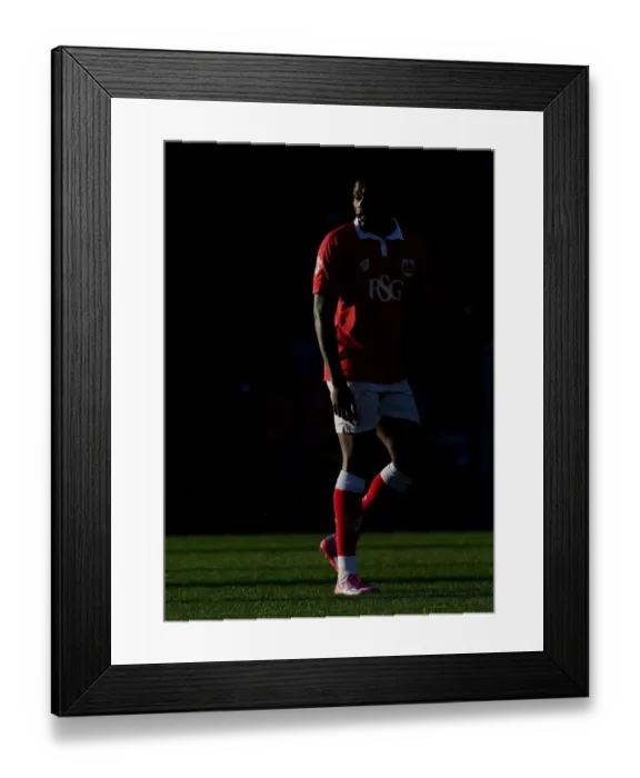 Framed Print : Bristol City's Jay Emmanuel-Thomas Scores at Ashton Gate: FA Cup Match Against AFC Telford United