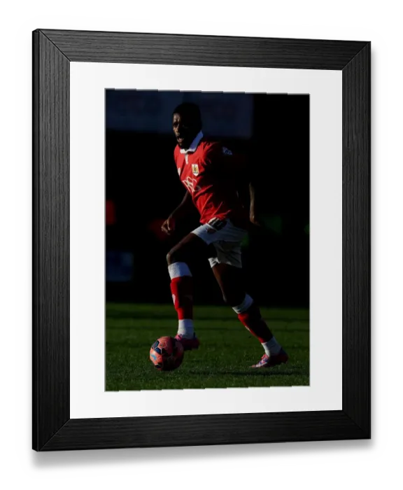 Framed Print : Dramatic FA Cup Upset: Jay Emmanuel-Thomas Scores Last-Minute Winner for Bristol City at Ashton Gate