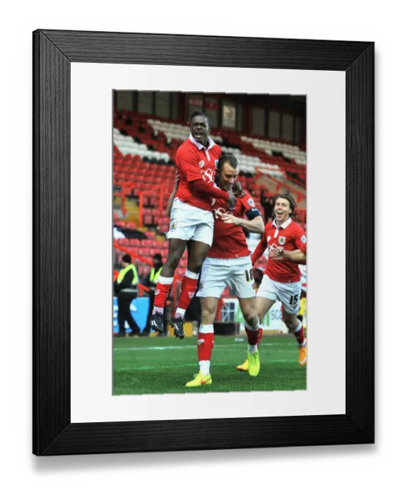 Framed Print : Bristol City's Kieran Agard and Aaron Wilbraham Celebrate Goal in FA Cup Match against AFC Telford United