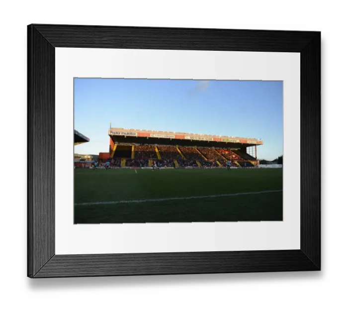 Framed Print : Bristol City vs AFC Telford United in FA Cup Action at Ashton Gate Framed Print : Bristol City vs AFC Telford United in FA Cup Action at Ashton Gate