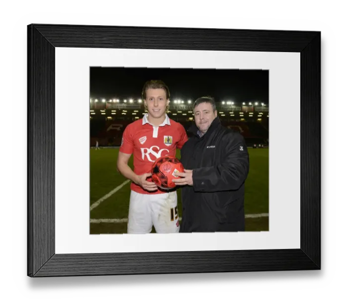 Framed Print : Man of the Match Presentation: Bristol City FC vs Coventry City (Johnstones Paint Trophy, 12 / 10 / 2014)