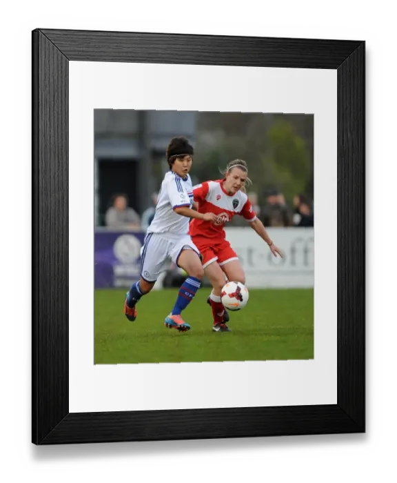 Framed Print : Ji So-Yun Defends Against Loren Dykes in FA WSL Clash Framed Print : Ji So-Yun Defends Against Loren Dykes in FA WSL Clash