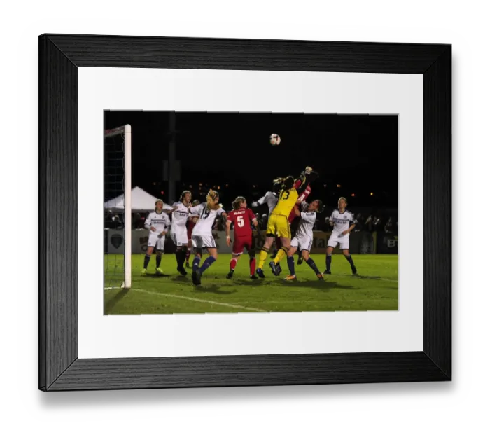 Framed Print : Bristol Academy's Jasmine Matthews Tries to Score against Chelsea Ladies