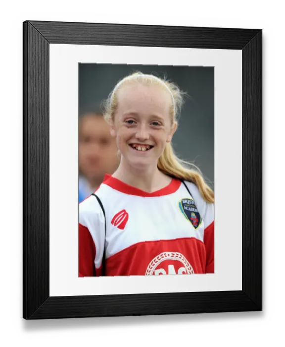 Framed Print : Bristol Academy vs Manchester City Women: Hannah Marshall's Determination at SGS Wise Campus (WSL)