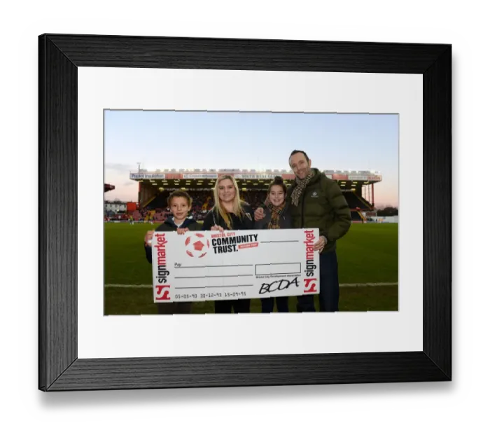 Framed Print : Bristol City vs Crawley Town: 13 December 2014
