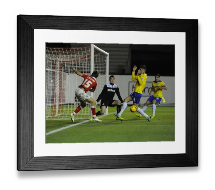 Framed Print : Bristol City's Luke Freeman Crosses in Sky Bet League One Clash Against Crawley Town Framed Print : Bristol City's Luke Freeman Crosses in Sky Bet League One Clash Against Crawley Town