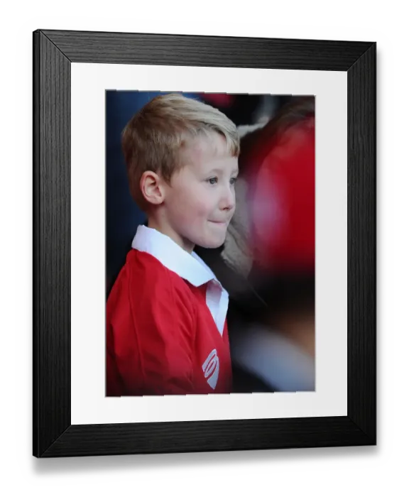Framed Print : Intense Football Action: Bristol City vs Crawley Town, Sky Bet League One (December 13, 2014 - Ashton Gate) Framed Print : Intense Football Action: Bristol City vs Crawley Town, Sky Bet League One (December 13, 2014 - Ashton Gate)