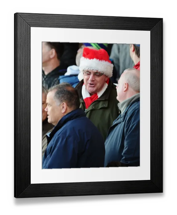 Framed Print : Bristol City vs Crawley Town: Clash at Ashton Gate, Sky Bet League One (December 13, 2014) Framed Print : Bristol City vs Crawley Town: Clash at Ashton Gate, Sky Bet League One (December 13, 2014)