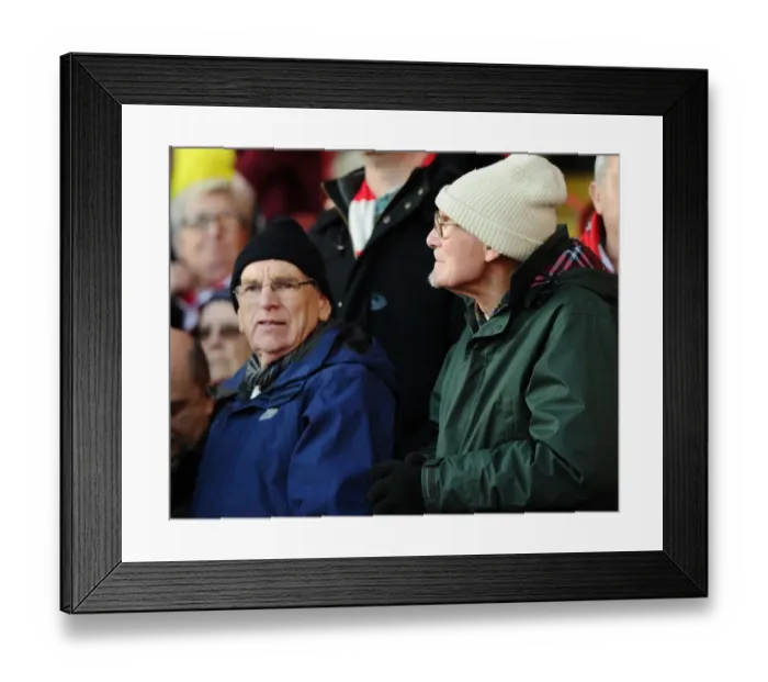 Framed Print : Intense Football Action: Bristol City vs Crawley Town, December 13, 2014 - Sky Bet League One Framed Print : Intense Football Action: Bristol City vs Crawley Town, December 13, 2014 - Sky Bet League One