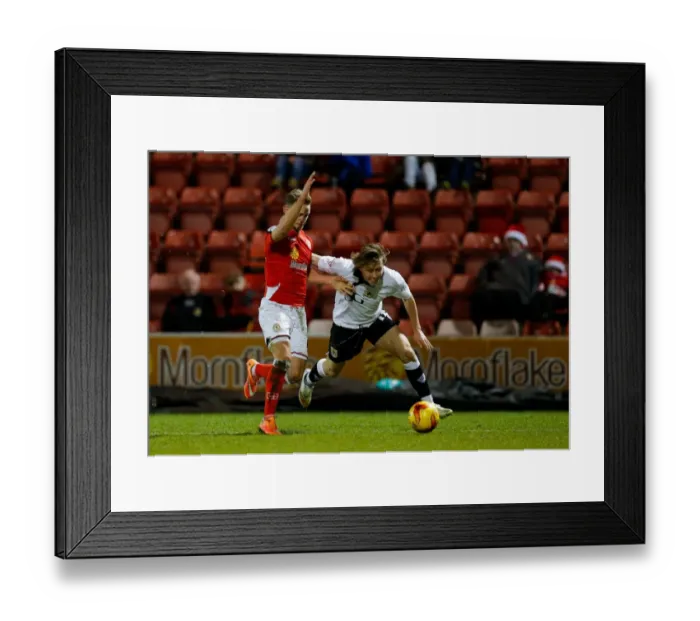 Framed Print : Bristol City's Luke Freeman vs. Crewe Alexandra's Liam Nolan: Intense Face-Off in Sky Bet League 1 Clash