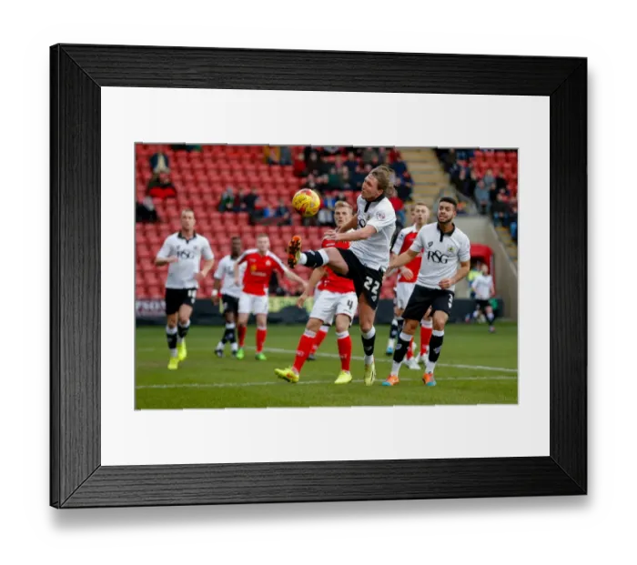 Framed Print : Luke Ayling in Action: Crewe Alexandra vs. Bristol City, 2014