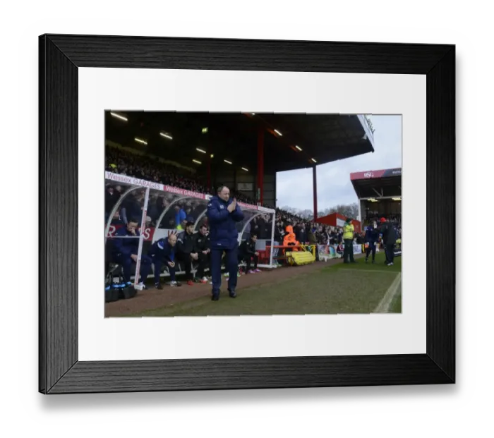Framed Print : Bristol City vs Yeovil Town: Gary Johnson Leads the Charge for Yeovil Town at Ashton Gate, December 2014