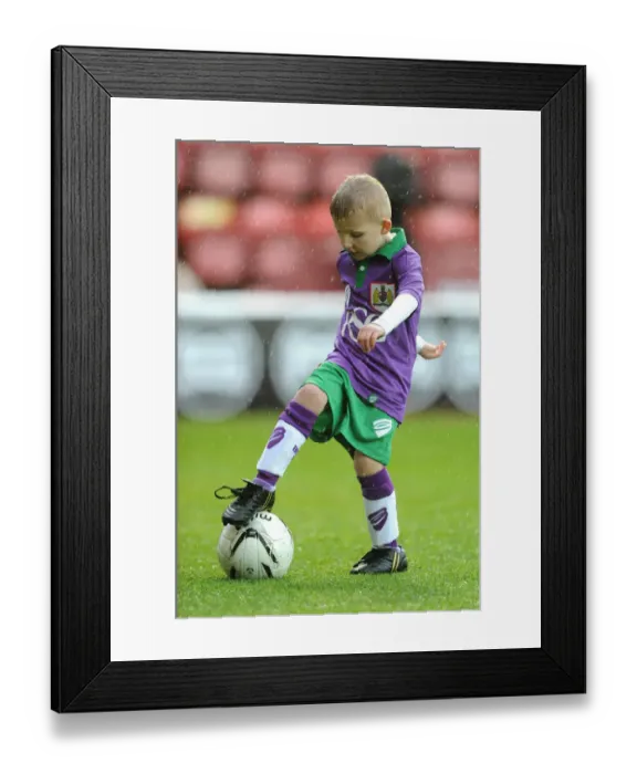 Framed Print : Decisive Clash: Bristol City vs Yeovil Town Rivalry at Ashton Gate Framed Print : Decisive Clash: Bristol City vs Yeovil Town Rivalry at Ashton Gate