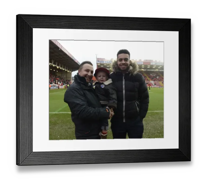 Framed Print : Bristol City vs Yeovil Town Rivalry: Sky Bet League One Clash at Ashton Gate (December 2014)