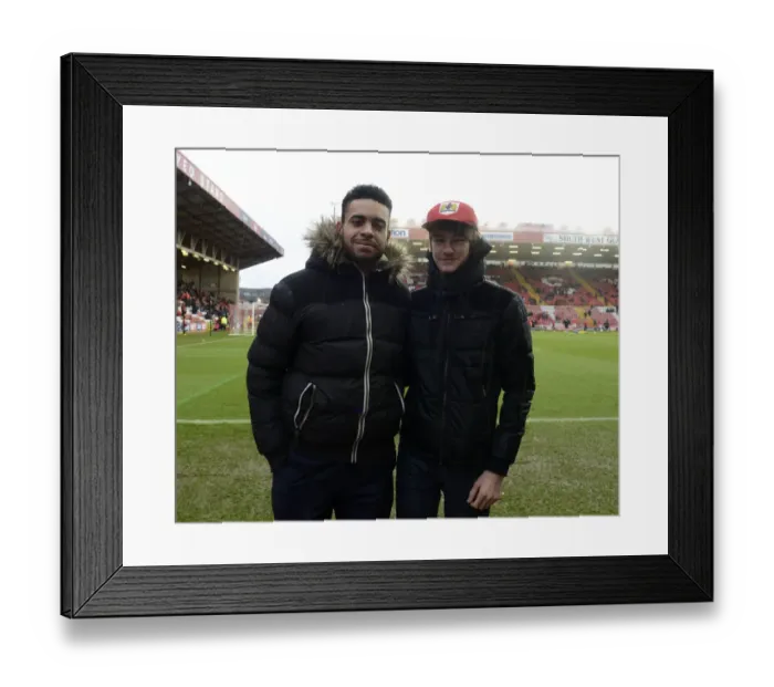 Framed Print : Bristol City vs Yeovil Town: Intense Moment at Ashton Gate, Sky Bet League One (December 2014) Framed Print : Bristol City vs Yeovil Town: Intense Moment at Ashton Gate, Sky Bet League One (December 2014)