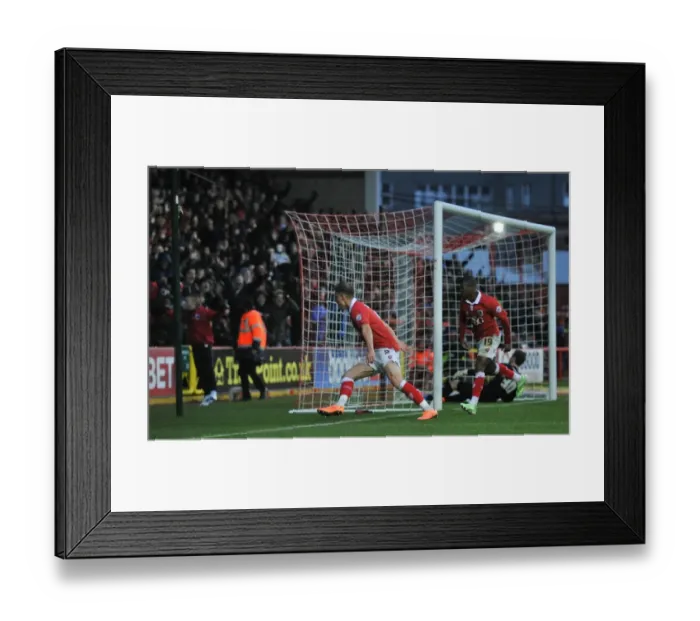 Framed Print : Matt Smith's Euphoric Goal: Bristol City's Triumph over Yeovil Town (December 2014) Framed Print : Matt Smith's Euphoric Goal: Bristol City's Triumph over Yeovil Town (December 2014)