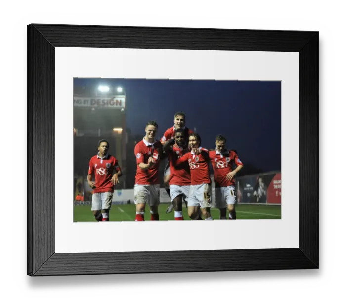 Framed Print : Bristol City Celebrates: Jay Emmanuel-Thomas Scores Against Yeovil Town (December 2014) Framed Print : Bristol City Celebrates: Jay Emmanuel-Thomas Scores Against Yeovil Town (December 2014)