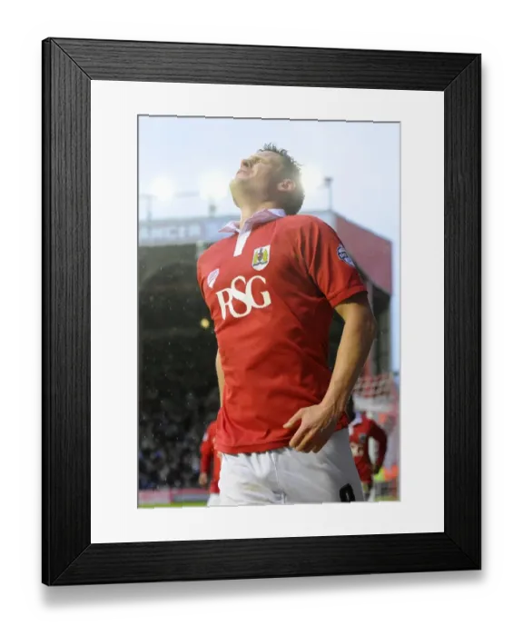 Framed Print : Bristol City's Matt Smith Ecstatically Celebrates Goal Against Yeovil Town in Sky Bet League One at Ashton Gate Framed Print : Bristol City's Matt Smith Ecstatically Celebrates Goal Against Yeovil Town in Sky Bet League One at Ashton Gate