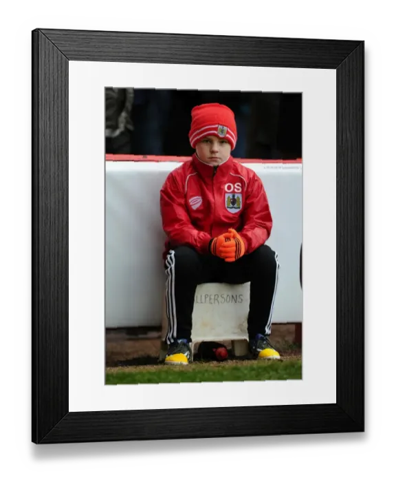 Framed Print : Football Rivalry: Tense Moment at Ashton Gate - Bristol City vs Yeovil Town (December 2014) Framed Print : Football Rivalry: Tense Moment at Ashton Gate - Bristol City vs Yeovil Town (December 2014)