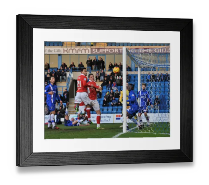 Framed Print : Matt Smith Scores Opening Goal for Bristol City against Gillingham, Sky Bet League One (December 2014) Framed Print : Matt Smith Scores Opening Goal for Bristol City against Gillingham, Sky Bet League One (December 2014)