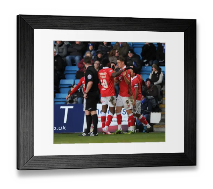 Framed Print : Bristol City's Matt Smith Scores and Celebrates with Team Mates against Gillingham (December 2014)