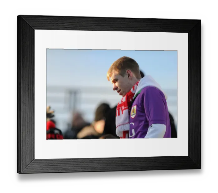 Framed Print : Bristol City Fan's Passionate Moment at Gillingham's Priestfield Stadium during Sky Bet League One Match Framed Print : Bristol City Fan's Passionate Moment at Gillingham's Priestfield Stadium during Sky Bet League One Match