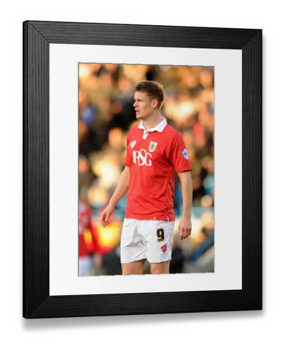 Framed Print : Matt Smith in Action: Bristol City vs. Gillingham, Priestfield Stadium, December 2014 Framed Print : Matt Smith in Action: Bristol City vs. Gillingham, Priestfield Stadium, December 2014