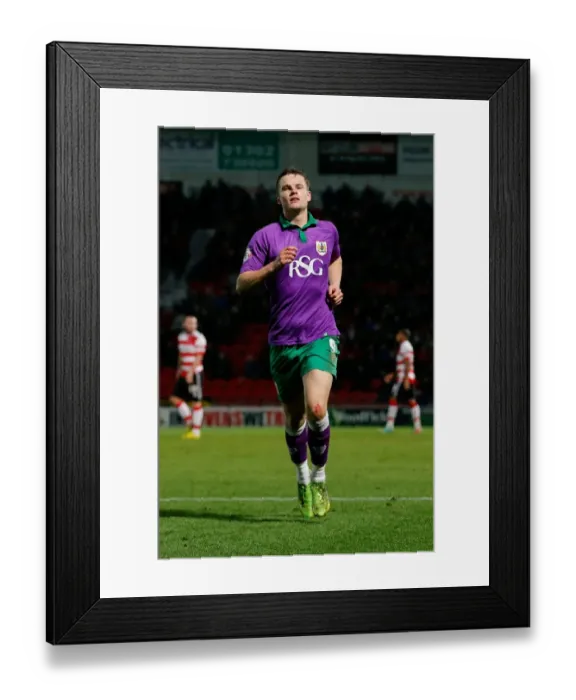 Framed Print : Dramatic FA Cup Equalizer: Matt Smith Scores for Bristol City against Doncaster Rovers (2015)