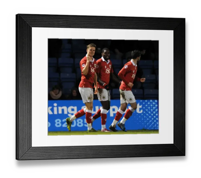 Framed Print : Matt Smith Scores the Winning Goal: Bristol City Claims Johnstone's Paint Trophy Area Final Victory over Gillingham Framed Print : Matt Smith Scores the Winning Goal: Bristol City Claims Johnstone's Paint Trophy Area Final Victory over Gillingham