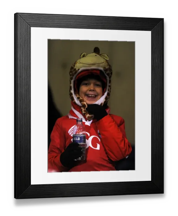 Framed Print : Johnstone's Paint Trophy: Gillingham vs. Bristol City - Fan's Passion
