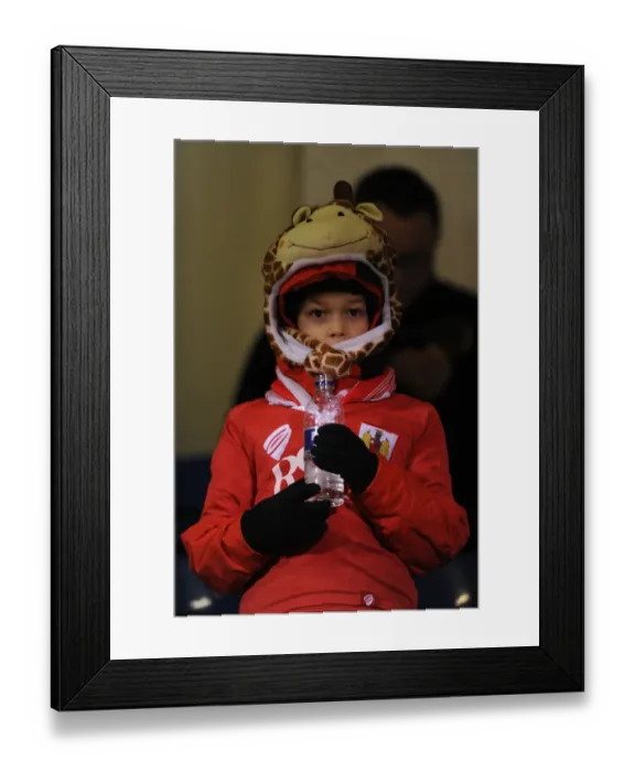 Framed Print : Bristol City Fans Unwavering Support at Gillingham's Priestfield Stadium during Johnstone's Paint Trophy Area Final Framed Print : Bristol City Fans Unwavering Support at Gillingham's Priestfield Stadium during Johnstone's Paint Trophy Area Final