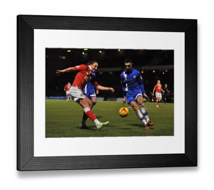 Framed Print : Bristol City's Luke Ayling Battles Through to Send Cross into Gillingham's Box, Johnstone's Paint Trophy: Gillingham vs. Bristol City Framed Print : Bristol City's Luke Ayling Battles Through to Send Cross into Gillingham's Box, Johnstone's Paint Trophy: Gillingham vs. Bristol City