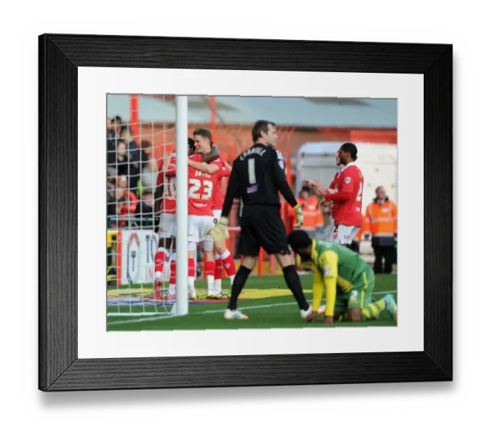 Framed Print : Bristol City: Triumphant Celebration - Joe Bryan, Jay Emmanuel-Thomas, Matt Smith Framed Print : Bristol City: Triumphant Celebration - Joe Bryan, Jay Emmanuel-Thomas, Matt Smith