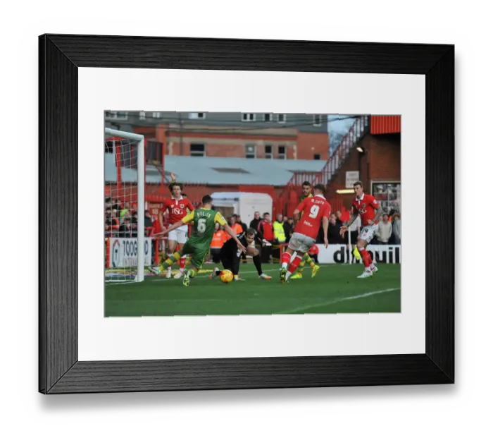 Framed Print : Bristol City's Matt Smith Scores Second Goal vs. Notts County, 2015