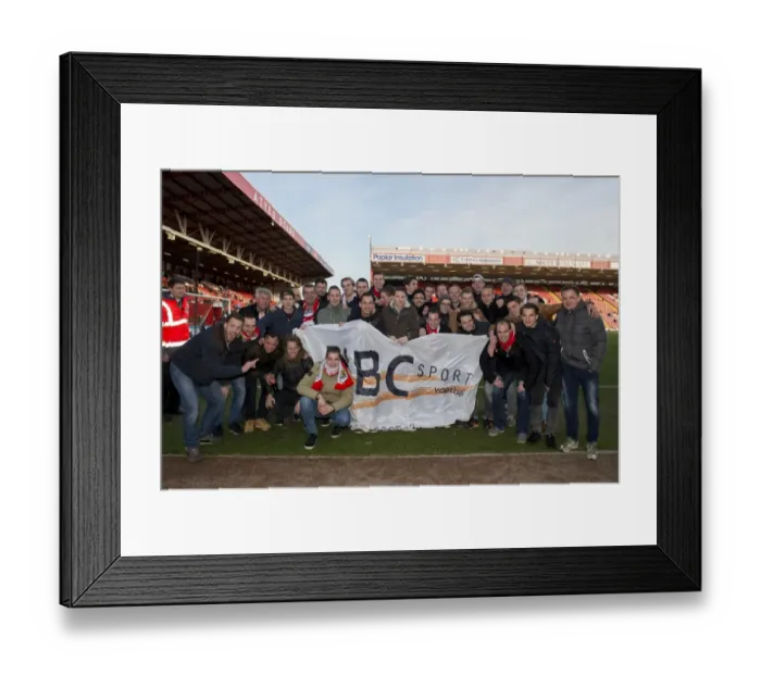 Framed Print : Bristol City vs Notts County Clash in Sky Bet League One (January 10, 2015) Framed Print : Bristol City vs Notts County Clash in Sky Bet League One (January 10, 2015)