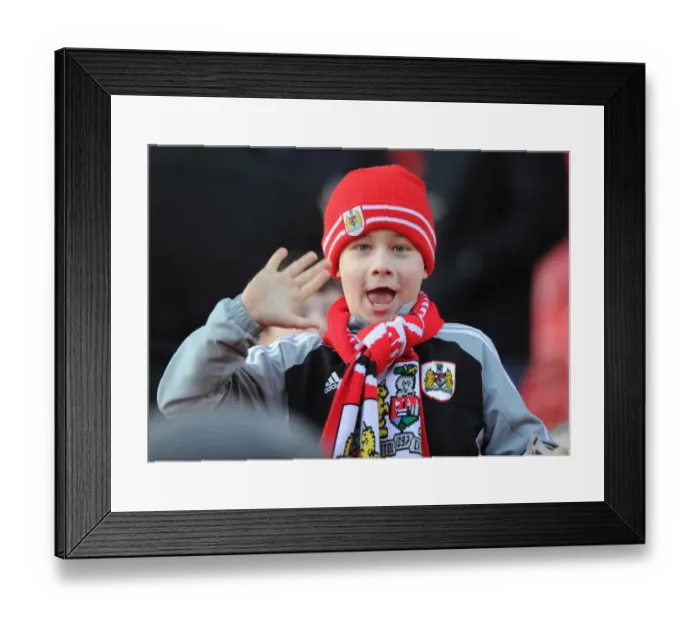 Framed Print : Intense Football Moment at Ashton Gate: Bristol City vs Notts County, 10th January 2015
