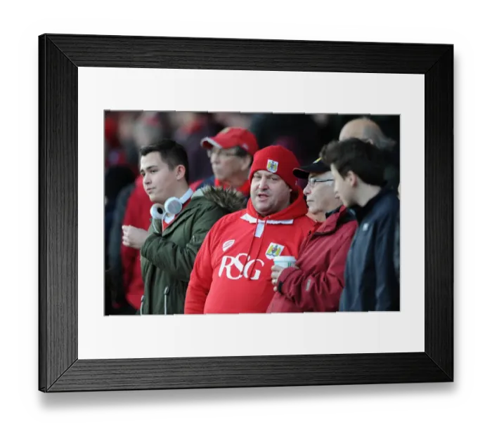 Framed Print : Bristol City vs Notts County: Intense Football Moment at Ashton Gate - January 10, 2015 Framed Print : Bristol City vs Notts County: Intense Football Moment at Ashton Gate - January 10, 2015