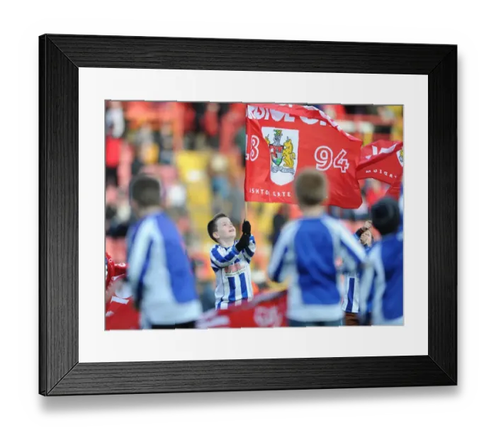 Framed Print : Bristol City's Victory Parade: Guard of Honor from Notts County in Sky Bet League One Framed Print : Bristol City's Victory Parade: Guard of Honor from Notts County in Sky Bet League One