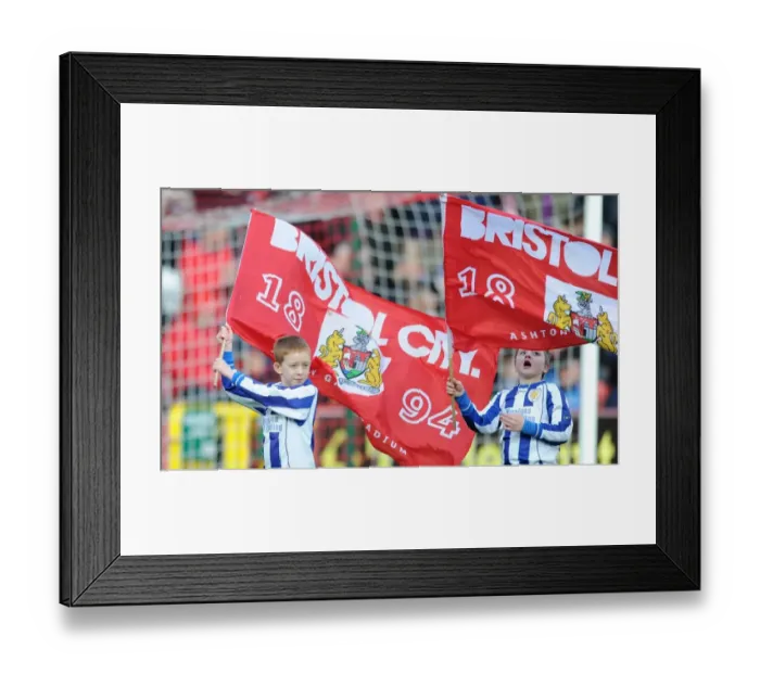 Framed Print : Showdown at Ashton Gate: Sky Bet League One - Guard of Honor Moment (Bristol City vs. Notts County, January 2015) Framed Print : Showdown at Ashton Gate: Sky Bet League One - Guard of Honor Moment (Bristol City vs. Notts County, January 2015)