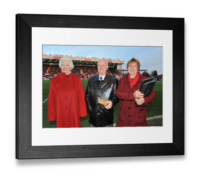 Framed Print : Bristol City vs Notts County Clash in Sky Bet League One at Ashton Gate Stadium (January 10, 2015) Framed Print : Bristol City vs Notts County Clash in Sky Bet League One at Ashton Gate Stadium (January 10, 2015)